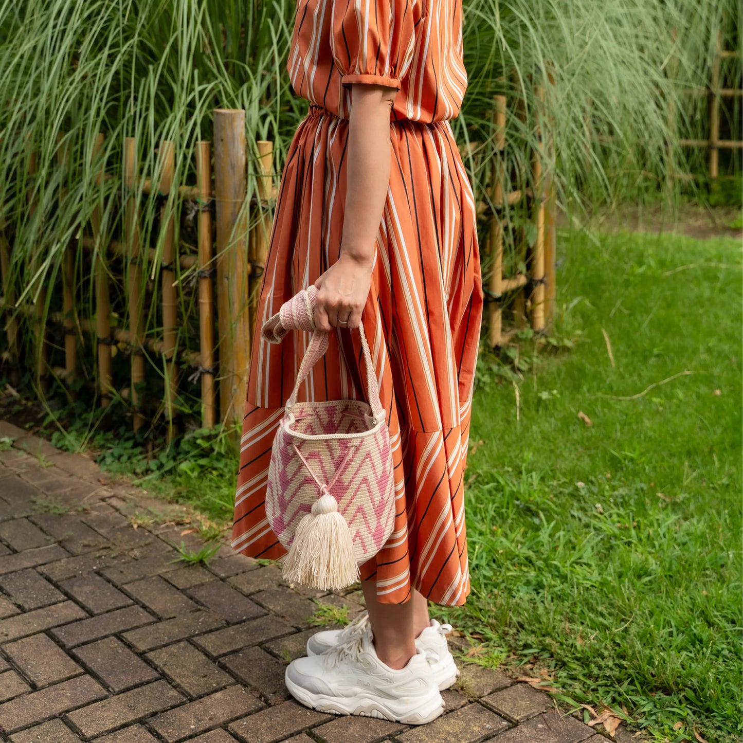 La Narrativa: Colombian Indigenous Wayuu Handwoven Mochila Dos Eblas Special, Medium, Pink | One-of-a-Kind Fairtrade Shoulder Bag